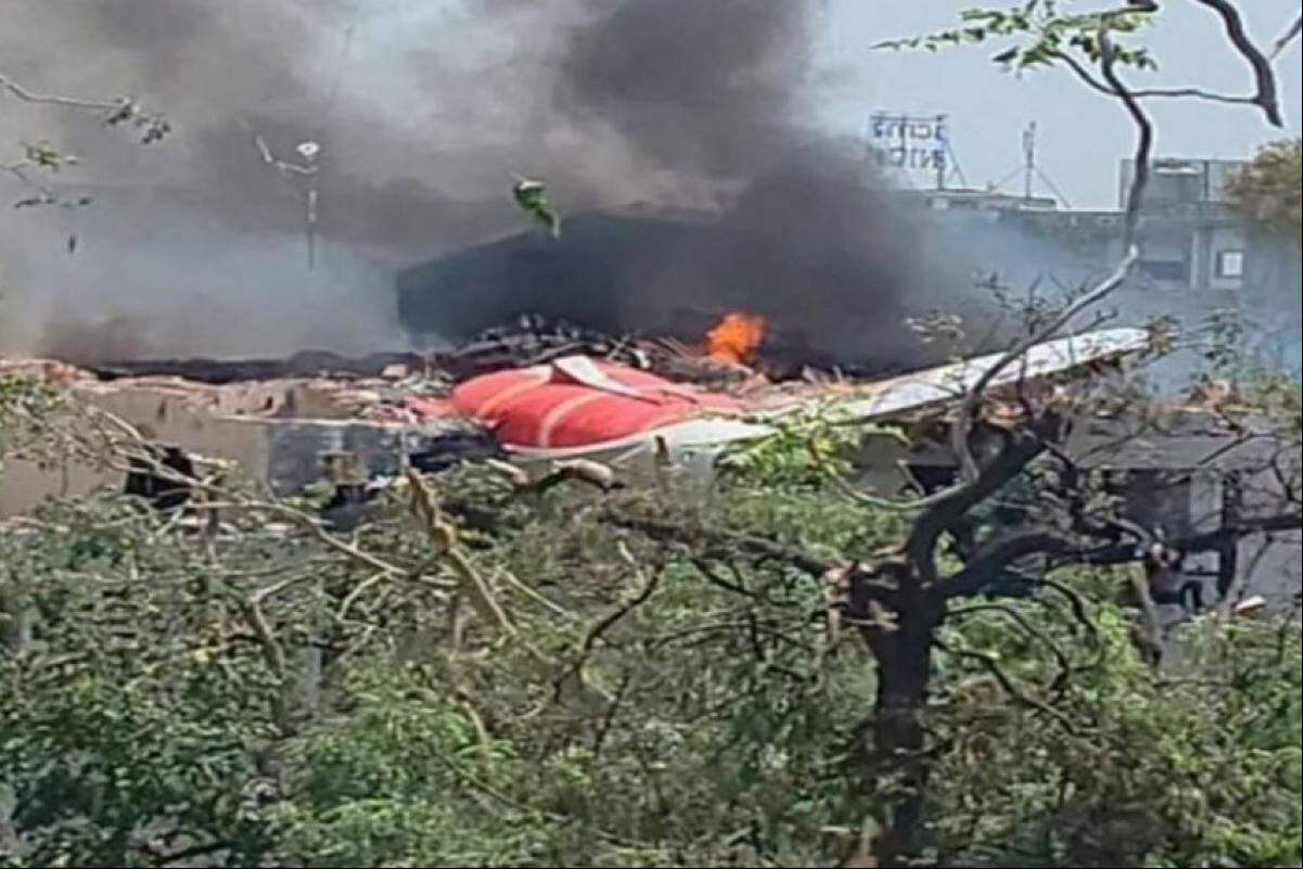 A aeronave estava com 169 indianos, 53 britânicos, 1 canadense e 7 portugueses, esclareceu a Air India
